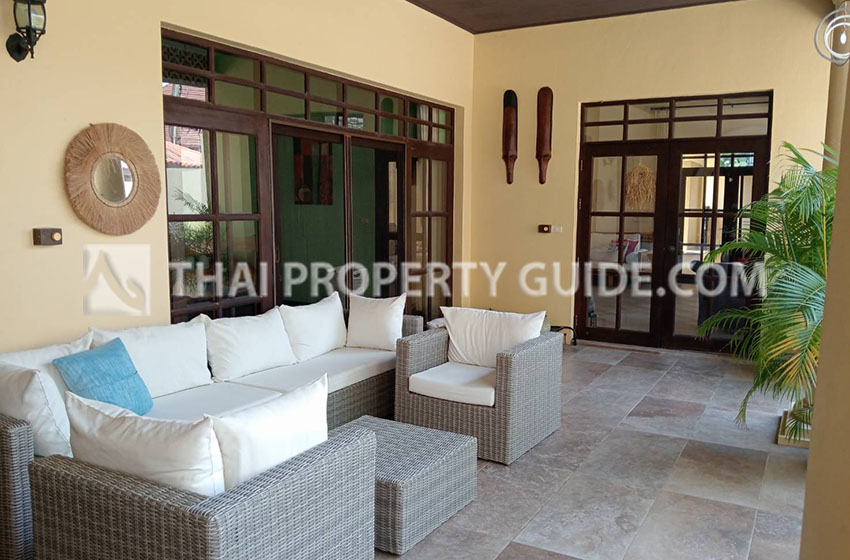 House with Private Pool in Nichada Thani 